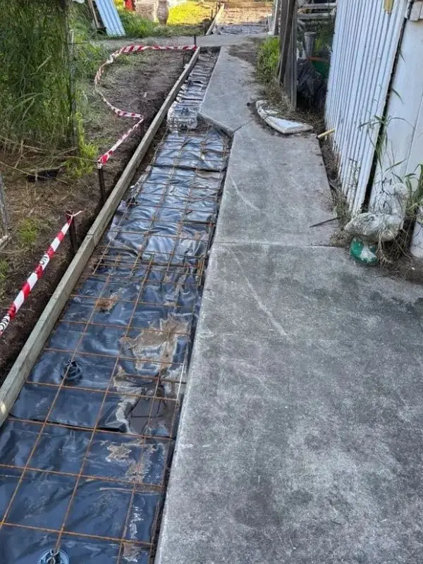 Pathway extension before Yarrabilba